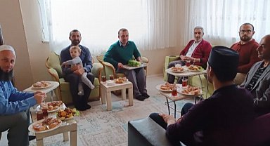 Mudanya Müftüsü'nden personeline ev ziyareti
