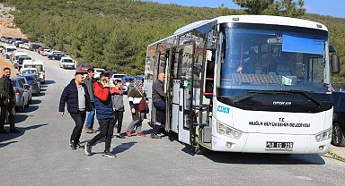 Muğla Büyükşehir depremzedeleri ücretsiz taşıyor