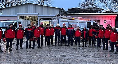 Osmangazi'den 38 kişilik arama kurtarma ekibi yola çıktı