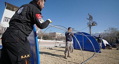 Silivri Belediyesi'nden Hatay'a çadır köy