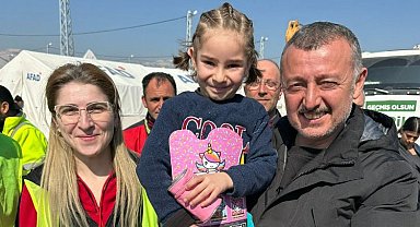 Tahir Büyükakın'dan depremzedelere yoğun ilgi
