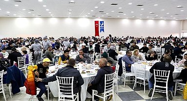 Aliağalılar İlk İftarda Bir Araya Geldi