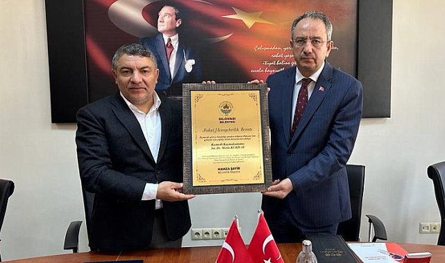 Başkan Şayir'den Kaymakam Kubilay'a 'fahri' berat