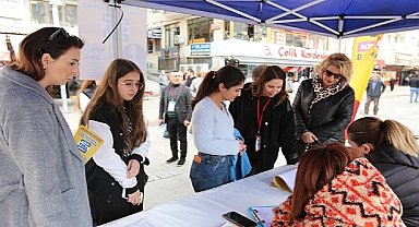 Bayraklı'nın öğrencileri “ücretsiz eğitimle