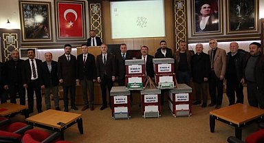 Bursa İnegöl'de üreticilere 250 arı kovanı dağıtıldı