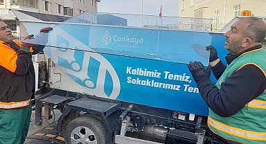 Çankaya'nın Emekçileri Sokakları Temizliyor