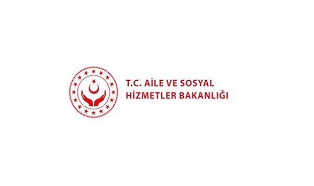 Enkazdan çıkarılan bin 733 çocuk ailesine teslim edildi