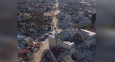 Hatay'da Kurtuluş Caddesi depremde ağır hasar gördü