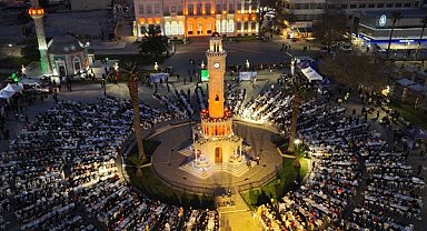 İzmir Büyükşehir Belediyesi 4 ilde 25 bin kişilik iftar sofrası kurdu