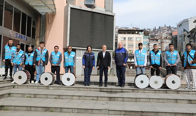 İzmit'te davulcular mesaiye hazır