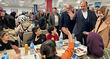 Konya'da afetzedelerin iftar bereketine ortak oldu