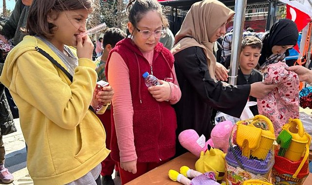 Milas'ta çocuklar doyasıya oyunla eğlendi