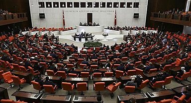 Milyonların beklediği EYT Meclis'ten geçti... Sıra Resmi Gazete'de