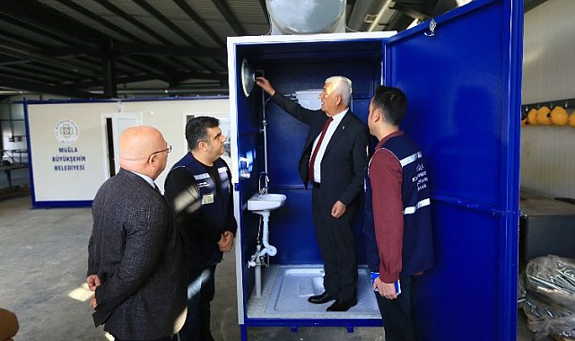 Muğla afetlere hazırlık için 'seyyar tuvalet' üretiyor