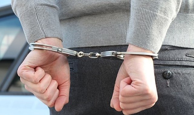 Şanlıurfa'da ağır hasarlı binada kasa hırsızlığı