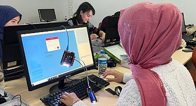 99 robotik eğitmene kodlama eğitimi