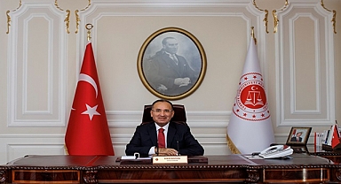 Adalet Bakanı Bozdağ: Seçimde hile hurda yapmak imkansız!