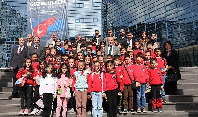 Ahmet Çolakbayrakdar minik yürekleri ağırladı