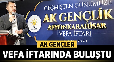 AK Parti Afyonkarahisar İl Gençlik Kolları Başkanlığı vefa iftarı düzenledi