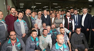 Bakan Akar ile Büyükkılıç'tan mobilyacılarla sahur