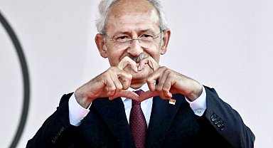 Başkan Erkiş'ten CHP'ye hediye marş