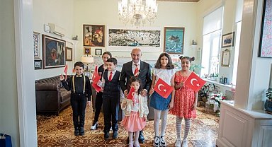 Başkan Tunç Soyer bu kez çocukları misafir etti