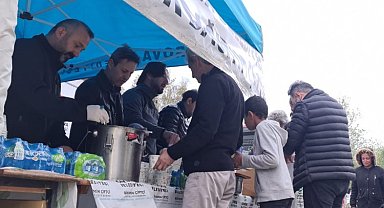 Çayırova'dan derneklerle Defne iftarı