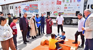 Deprem çocukları Diyarbakır'da Bayram Şenliği'nde eğlendi
