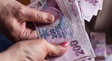 Emeklilerin aylık ve ikramiye ödemeleri devam ediyor