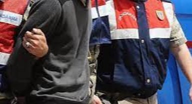 Haklarında kesinleşmiş ceza kararları olan 2 kişi yakaladı