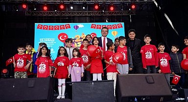 İmamoğlu: “Milletin sesinin kısıldığı yerde çocuklarımız konuşamaz”
