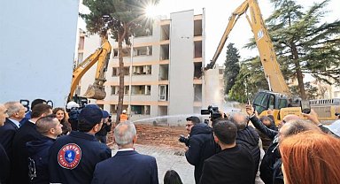 İstanbul'da yıkımlar devam ediyor