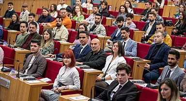 İzmir Gençlik Belediyesi Meclisi, ilk toplantısını yaptı