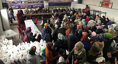 İzmir Narlıdere'de 'Beslenme Çantası' genişliyor