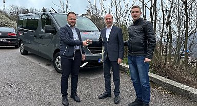 Konya Selçuklu'dan Bosnalı yetim öğrencilere araç desteği