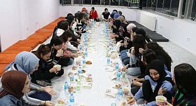 Konya'da 'Medeniyet Akademileri'nde Ramazan ruhu