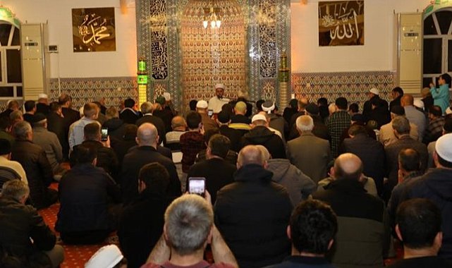 Kur'an Bülbülü Alpcan Çelik İnegöllülerle buluştu