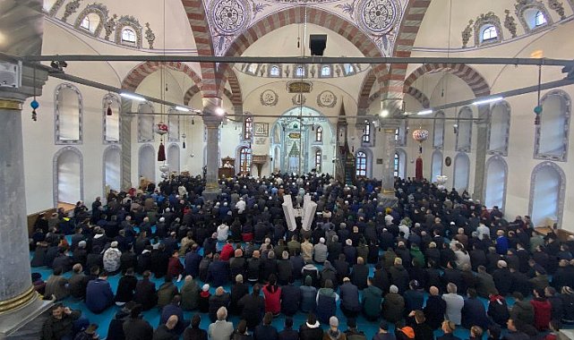 Kütahya Ulu Cami'de bayramlaştı