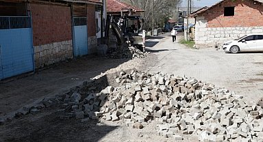 Kütahya Zığra'ya kilit taş
