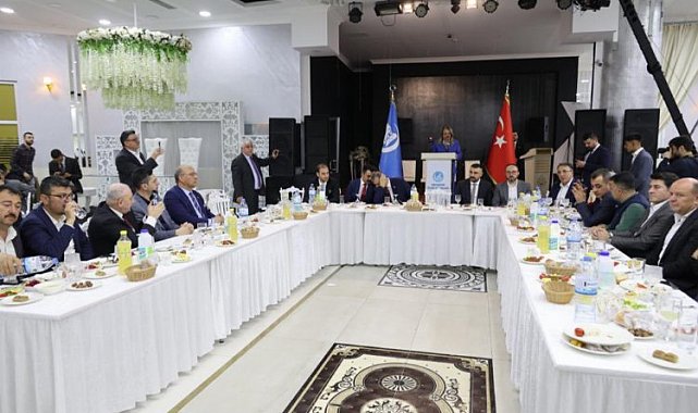 Mehmet Savran Ülkü Ocakları'nın iftarına katıldı