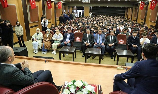 Rize'da Başkan Metin gençlerle buluşuyor