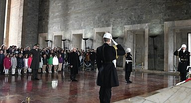 TEGV üyeleri Ata'nın huzurunda