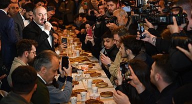 Togg'la geldi tahanlıyla sahur yaptı