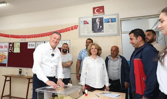 Afet bölgesindeki sandıklara şehir dışında olanlardan yoğun ilgi