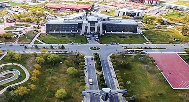 Afyon Kocatepe Üniversitesi'nde Matematik Şenliği ve Yarışması Gerçekleştirildi