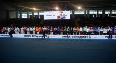 Afyonkarahisar'da 19 Mayıs gençlik ve spor bayramı coşkusu yaşandı.