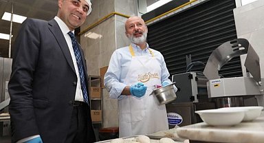Ahmet Çolakbayrakdar glütensiz yağlama ve ekmek pişirdi