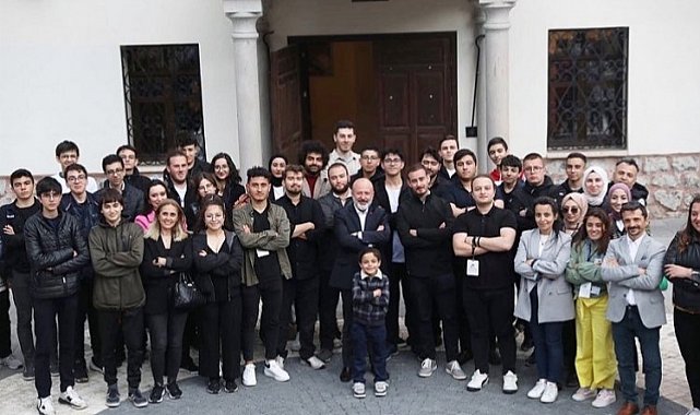 Ahmet Çolakbayrakdar TEKNOFEST gençleriyle buluştu