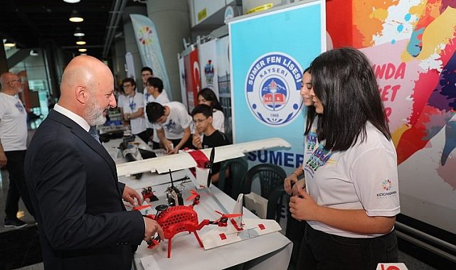 Ahmet Çolakbayrakdar'dan KOCAFEST'e davet