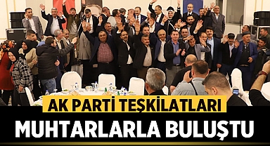 Ak Parti teşkilatı, Afyonkarahisar'daki muhtarlarla bir araya geldi